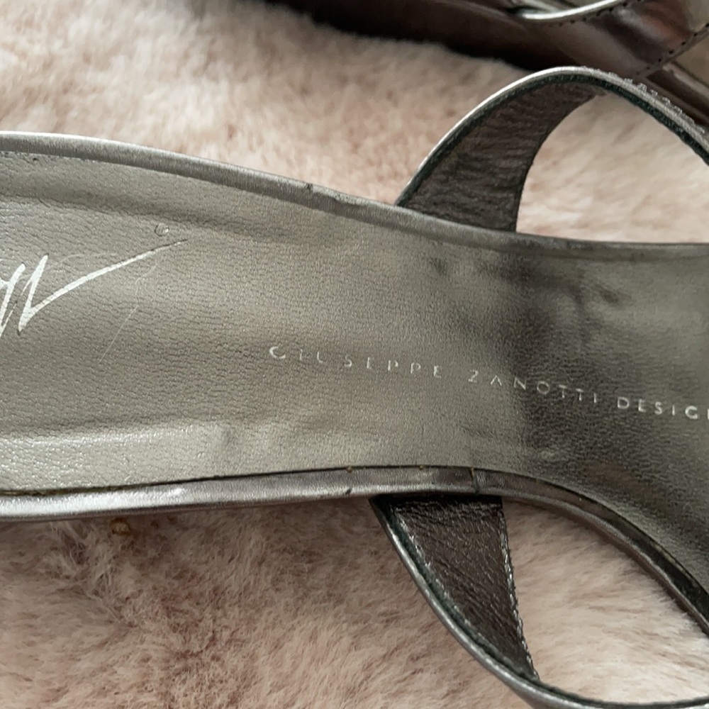 Giuseppe Zanotti crystal toe sandal sz 38 - Picture 7 of 7